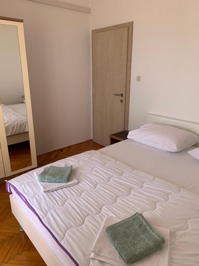 Apartmans And Rooms "Slavica" Novalja Kültér fotó