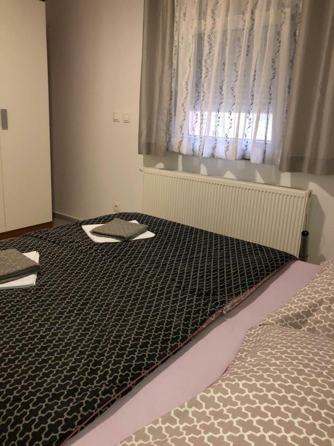 Apartmans And Rooms "Slavica" Novalja Kültér fotó