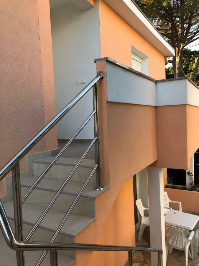 Apartmans And Rooms "Slavica" Novalja Kültér fotó