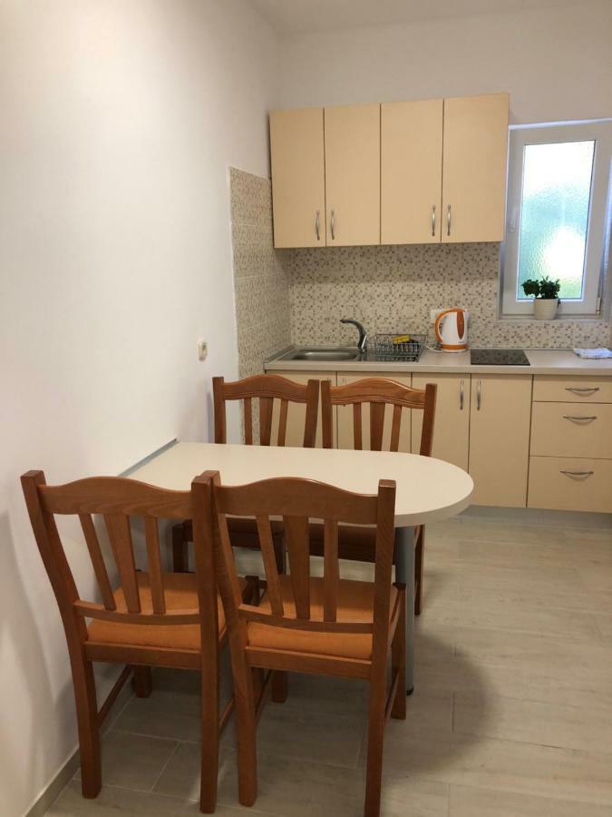 Apartmans And Rooms "Slavica" Novalja Kültér fotó