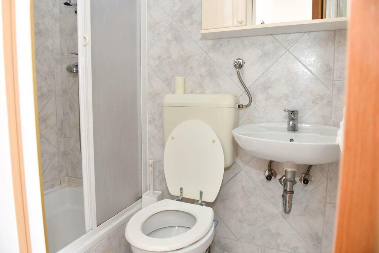 Apartmans And Rooms "Slavica" Novalja Kültér fotó
