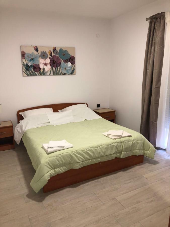 Apartmans And Rooms "Slavica" Novalja Kültér fotó